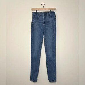 American Eagle Outfitters Super High Rise Jegging Medium Wash Size 4 Long